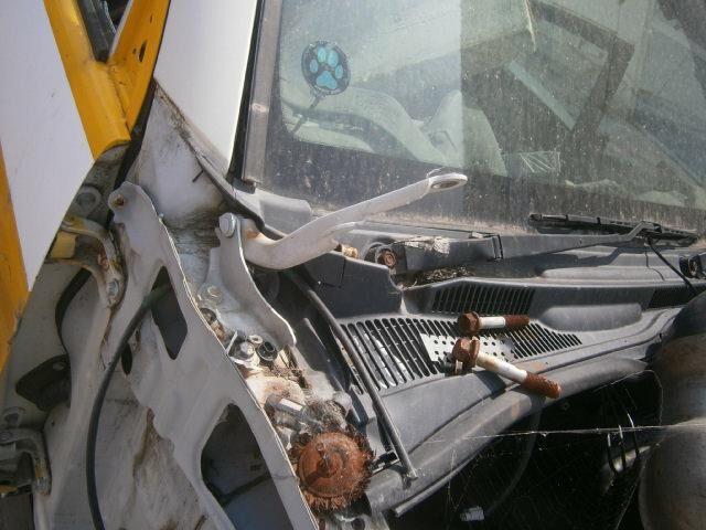 Решетка под лобовое стекло Тойота Хайлюкс Сурф в Можайске 29486