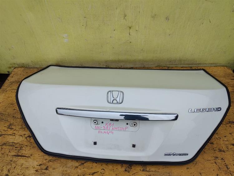 Крышка багажника Хонда Легенд в Можайске 44600