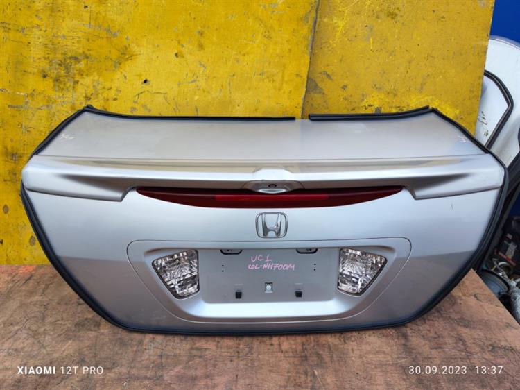Крышка багажника Хонда Инспаер в Можайске 652201